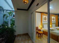 Premier Viila Twin outside view